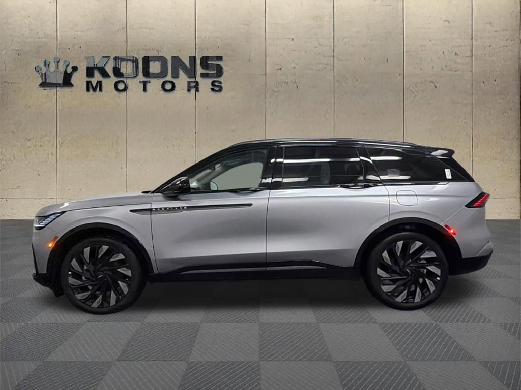 New 2026 Lincoln Nautilus Reserve image 4