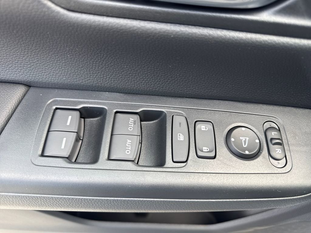 Used 2026 Honda CR-V Sport image 15