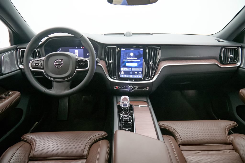 Certified 2025 Volvo V60 B5 Cross Country Ultra AWD/4WD image 26