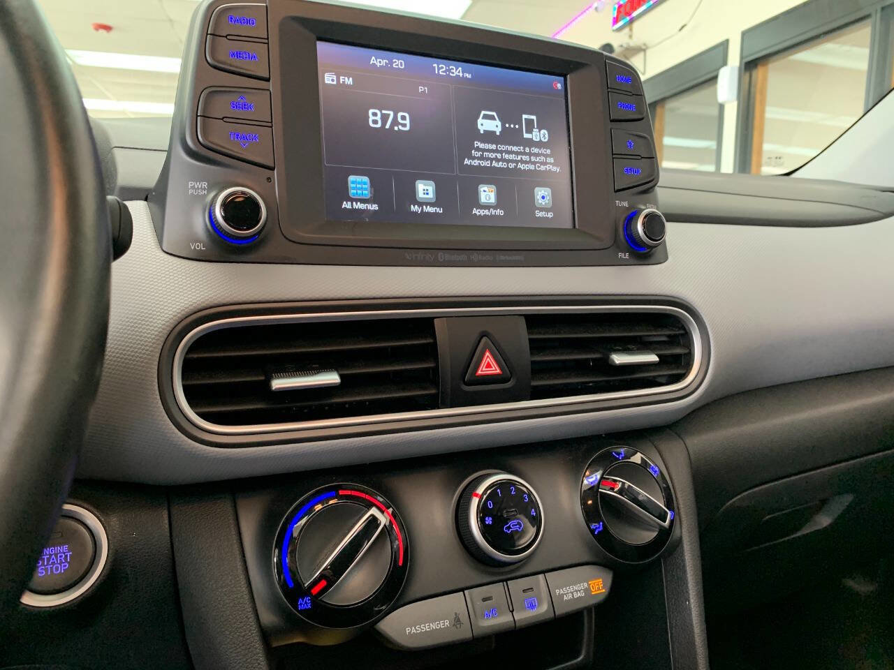 Used 2021 Hyundai Kona SEL Plus AWD/4WD image 19