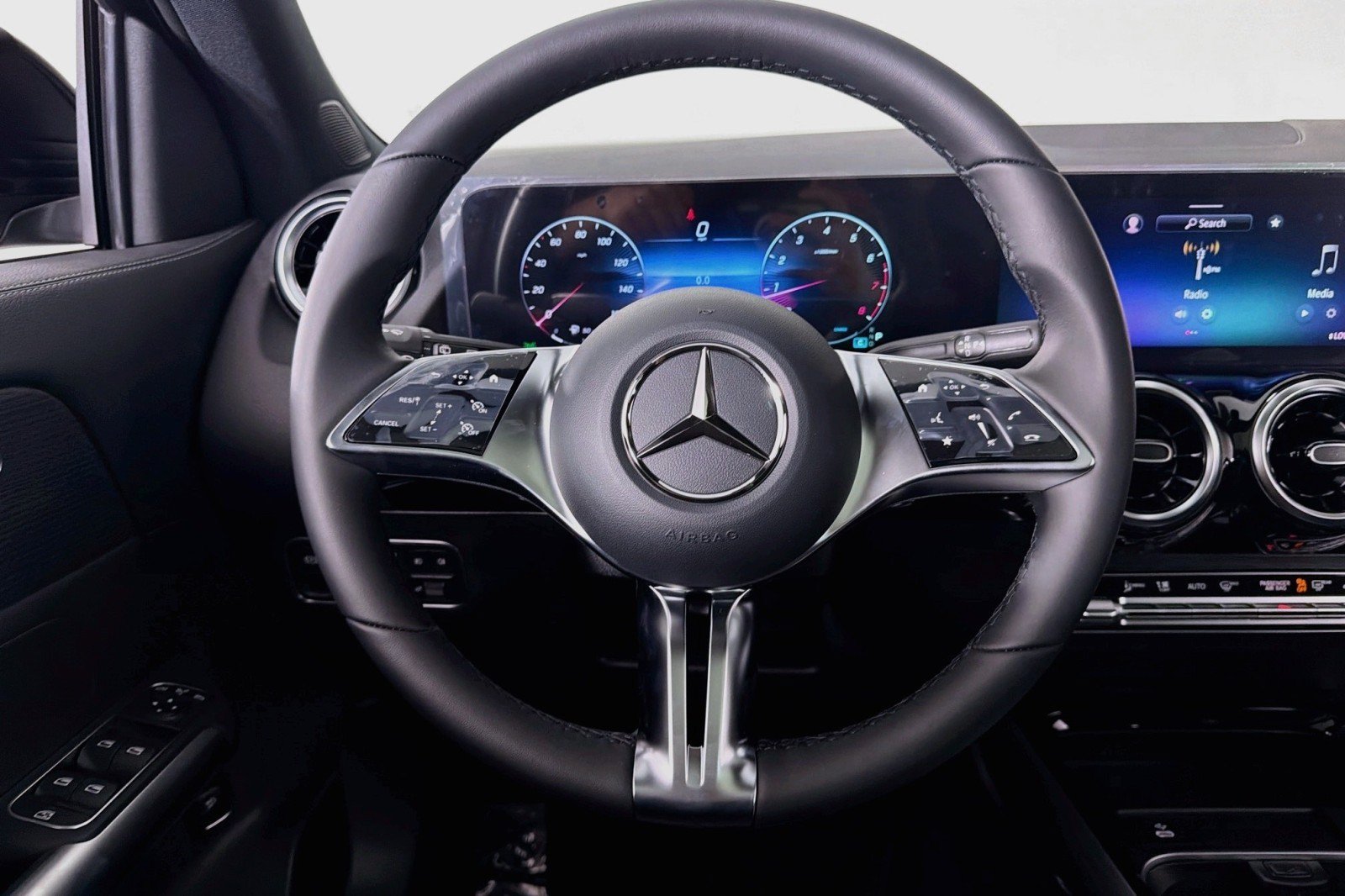 New 2026 Mercedes-Benz GLA 250 image 19