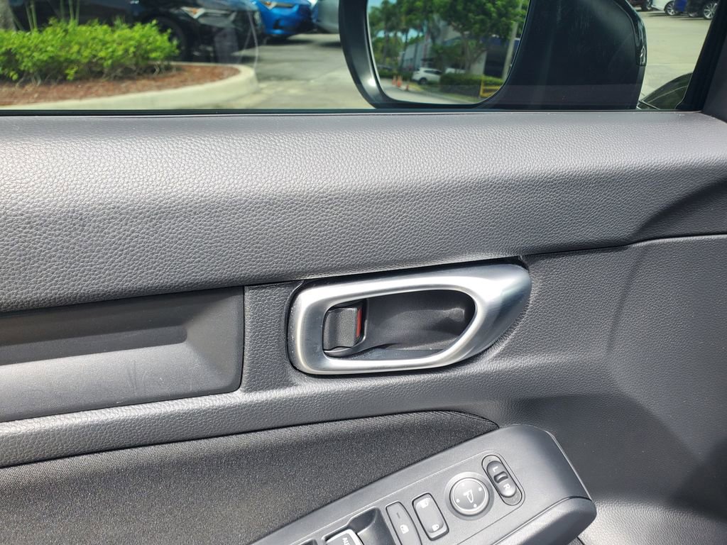 Used 2023 Honda Civic Sport image 19