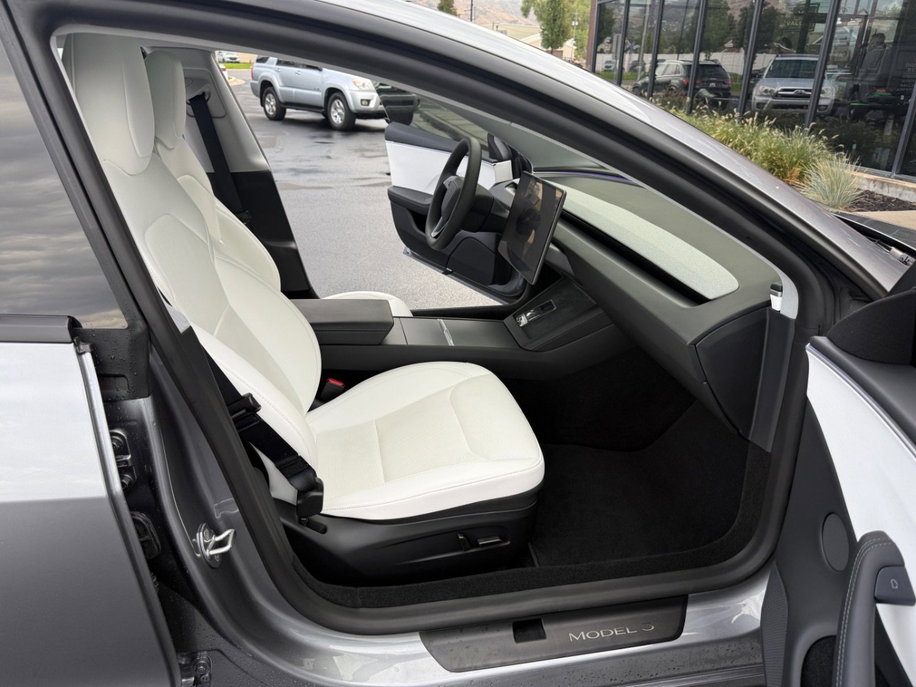 Used 2025 Tesla Model 3 Long Range image 12