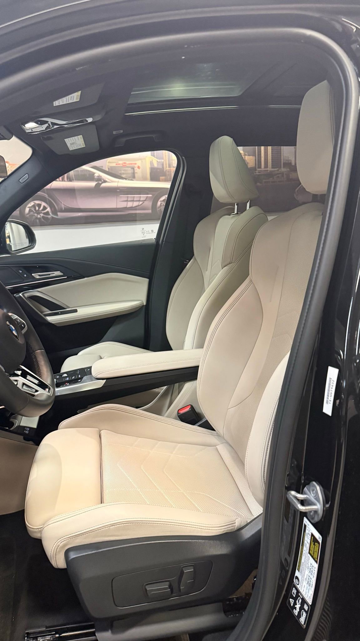 Used 2025 BMW X1 xDrive28i image 13