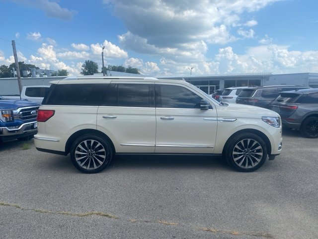 Used 2018 Lincoln Navigator Select w/ Technology Package image 7