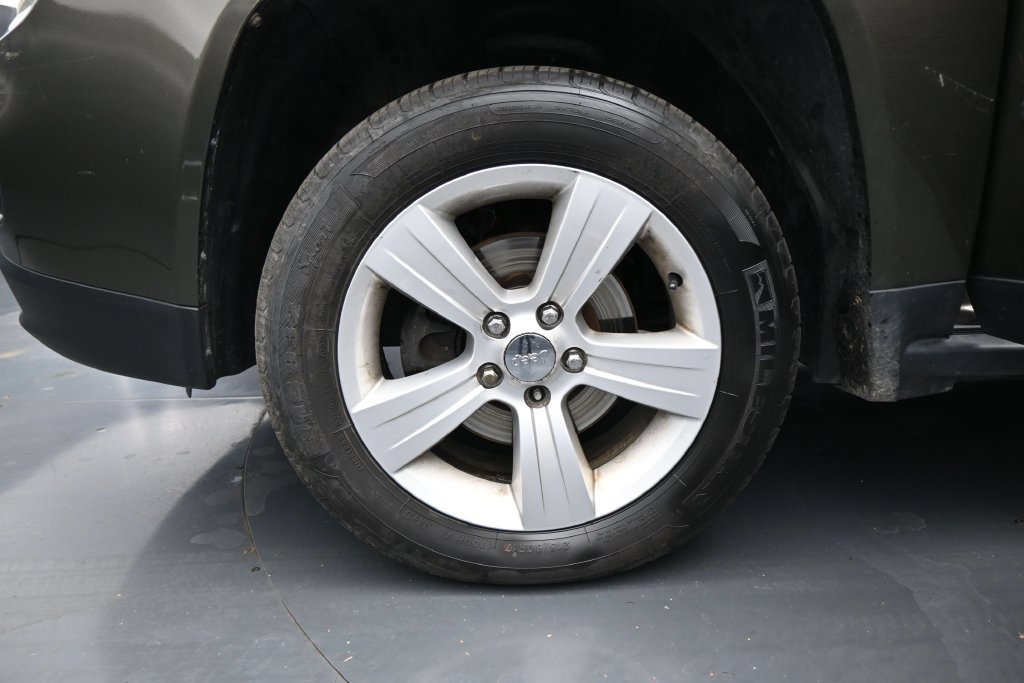 Used 2015 Jeep Compass Sport w/ Power Value Group AWD/4WD image 21