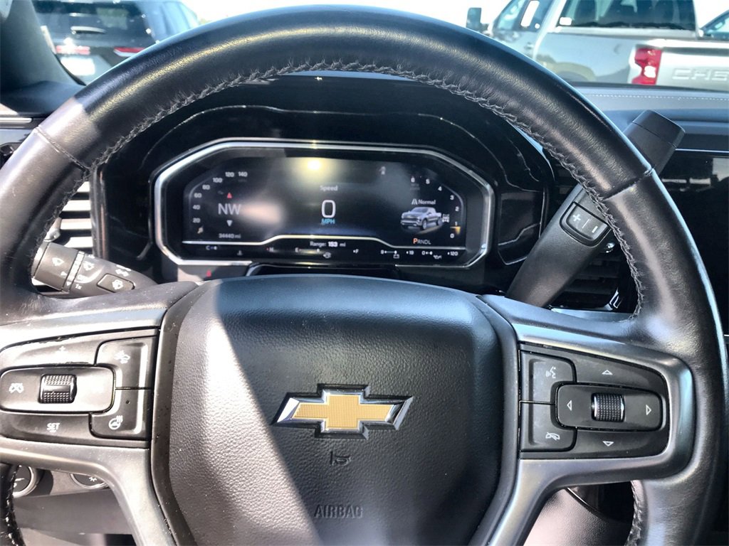 Used 2022 Chevrolet Silverado 1500 LT image 14