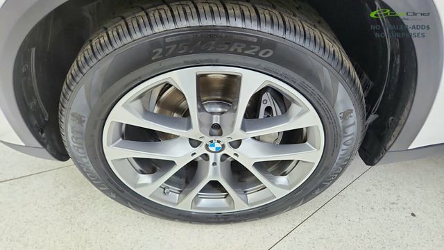 Used 2025 BMW X5 xDrive40i AWD/4WD image 56