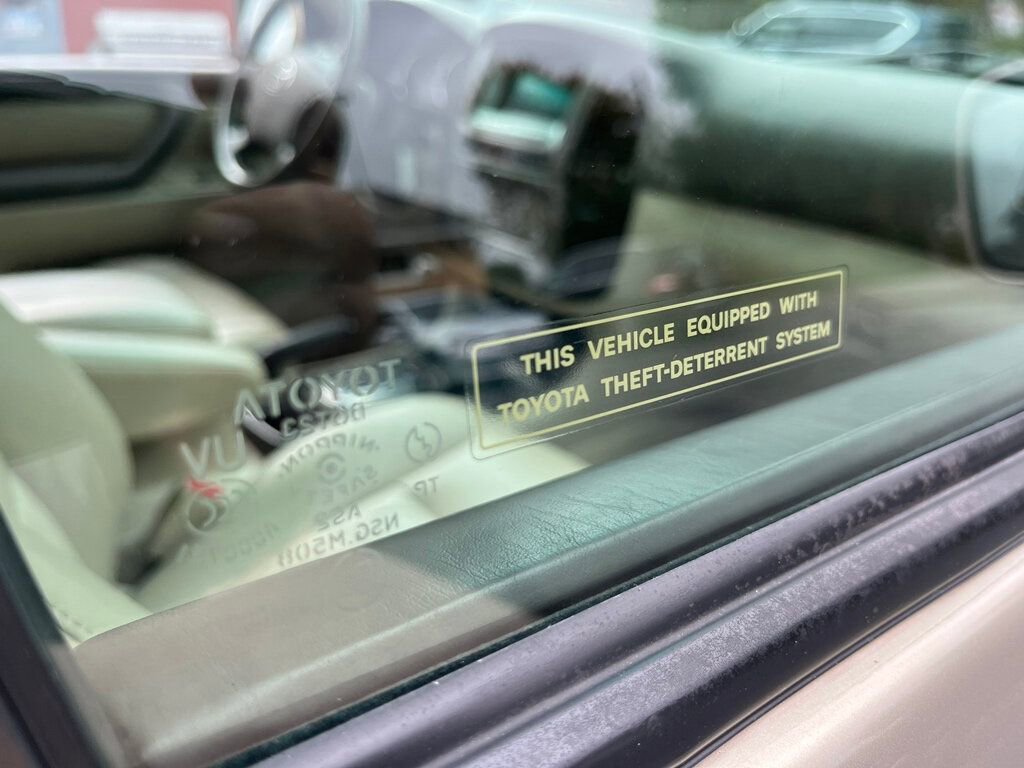 Used 2006 Toyota Land Cruiser image 58