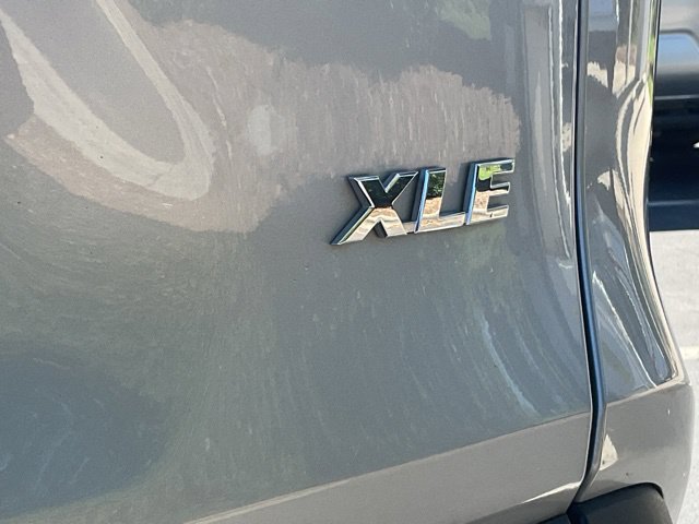 Used 2024 Toyota RAV4 XLE w/ Convenience Package FWD image 10