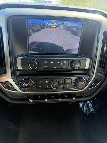 Used 2015 Chevrolet Silverado 1500 LT w/ LT Convenience Package AWD/4WD image 11
