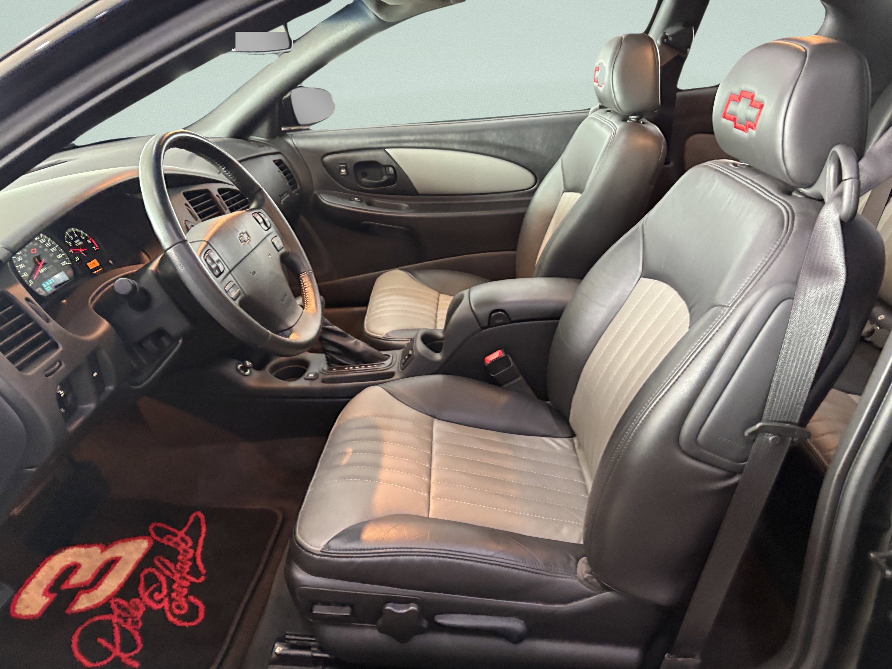 Used 2002 Chevrolet Monte Carlo SS w/ Preferred Equipment Group image 10