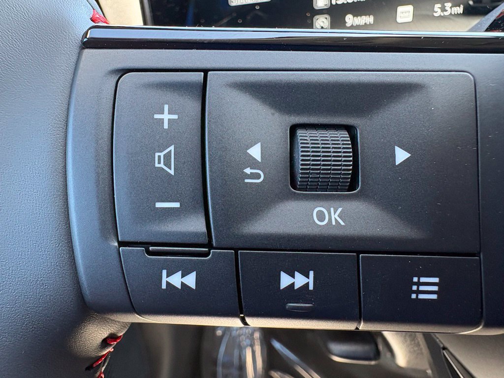 New 2027 Nissan Kicks SR FWD image 30