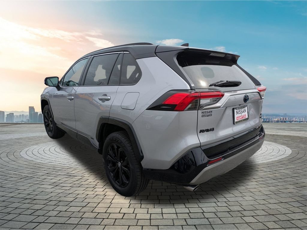 Used 2022 Toyota RAV4 XSE w/ XSE Grade Weather Package AWD/4WD image 7