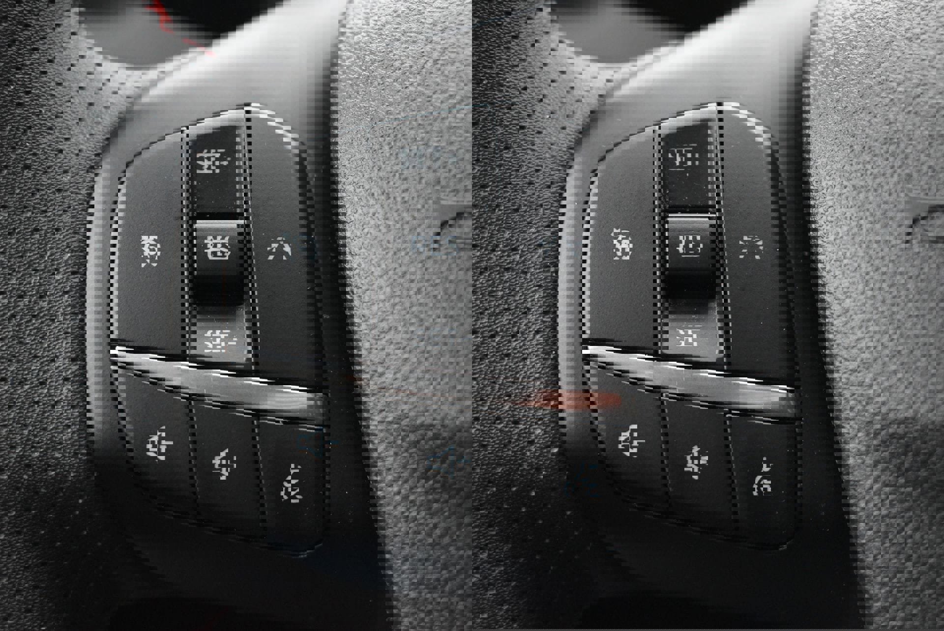 Used 2025 Ford Escape ST-Line Select image 19