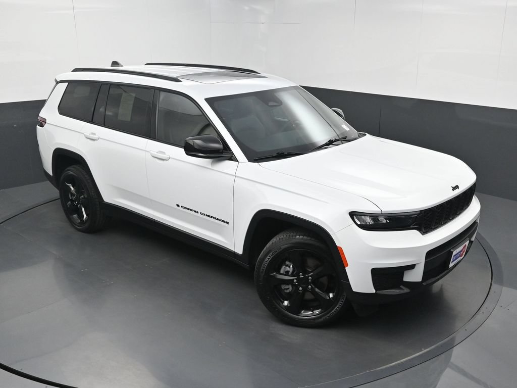Used 2024 Jeep Grand Cherokee L Altitude AWD/4WD image 35