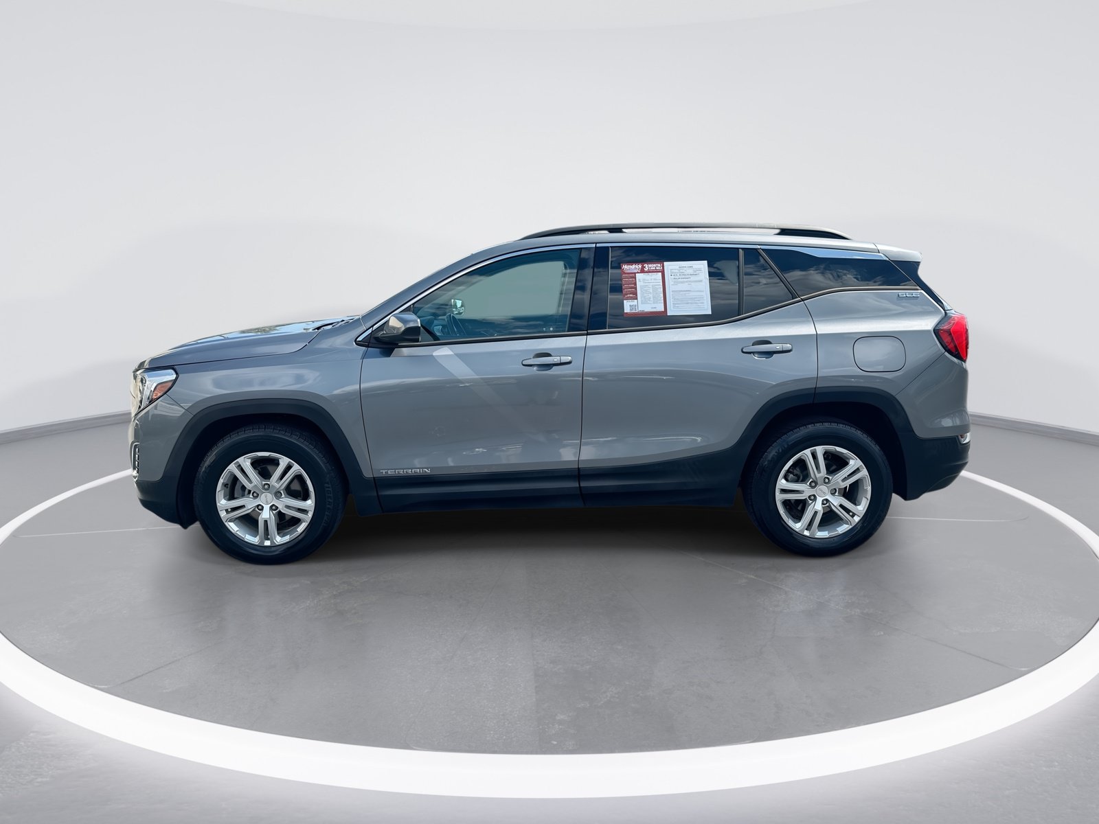 Used 2019 GMC Terrain SLE w/ Driver Convenience Package FWD image 6