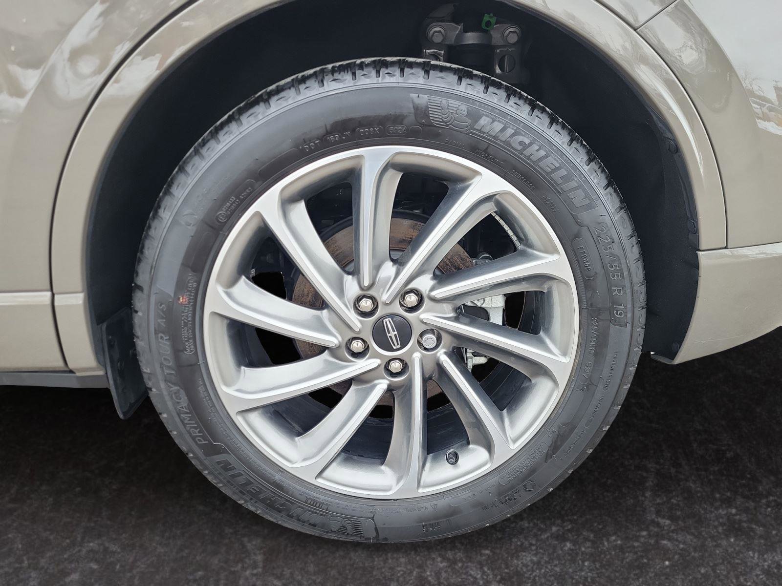 Used 2025 Lincoln Corsair Grand Touring w/ Towing Package image 28