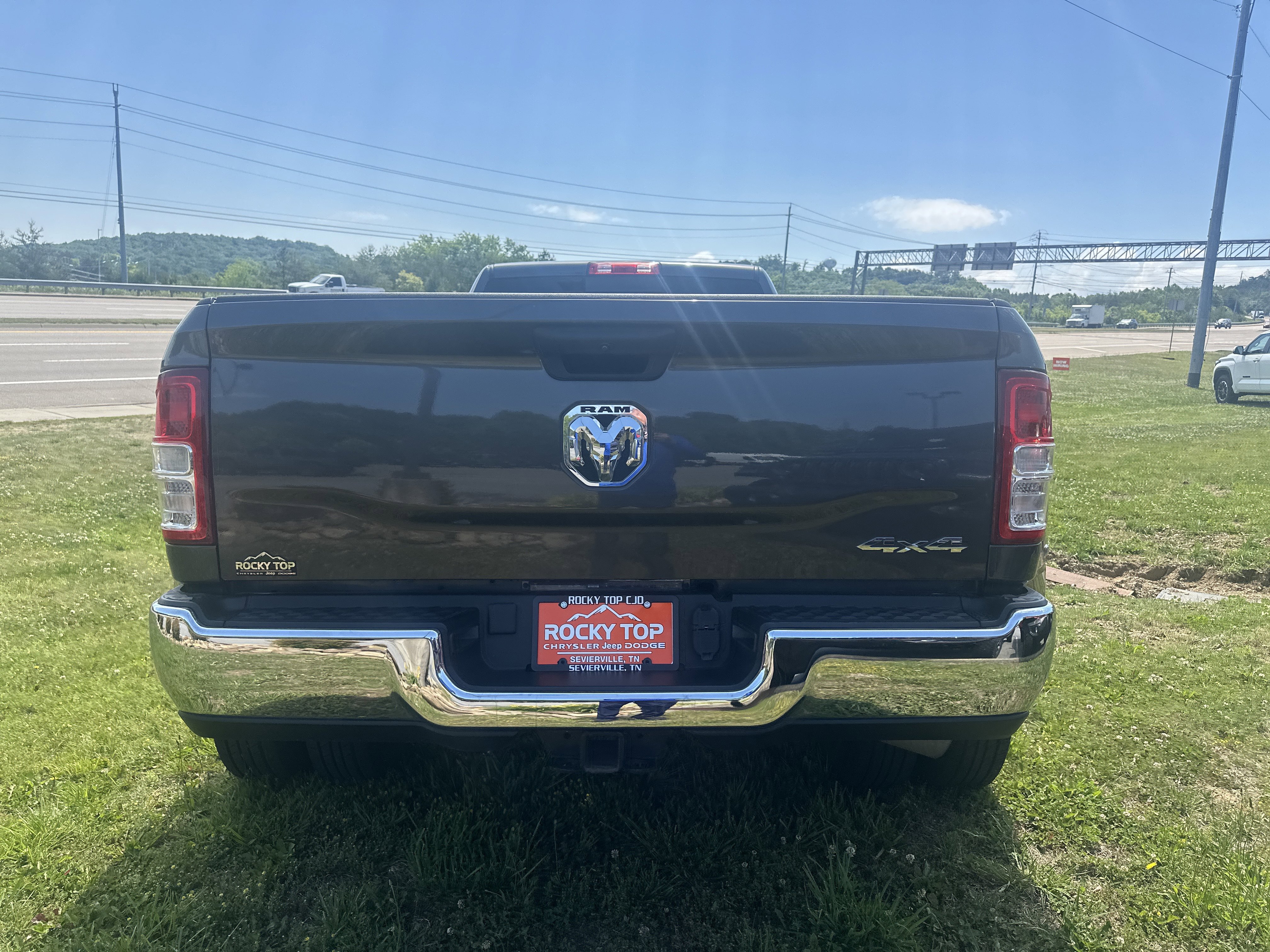 Used 2022 RAM 3500 Tradesman AWD/4WD image 9