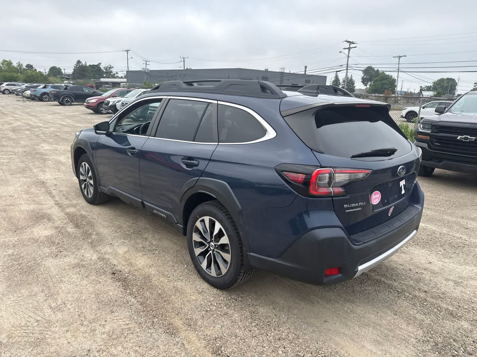 Certified 2024 Subaru Outback Limited AWD/4WD image 2