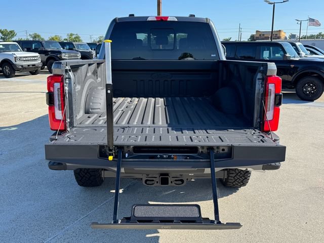 New 2026 Ford F250 Platinum w/ Tremor Off-Road Package AWD/4WD image 4