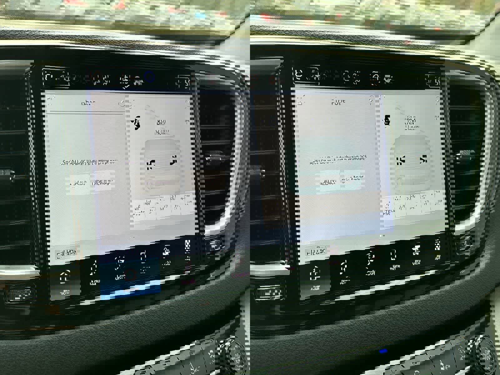 Certified 2024 Chrysler Pacifica Touring-L image 15