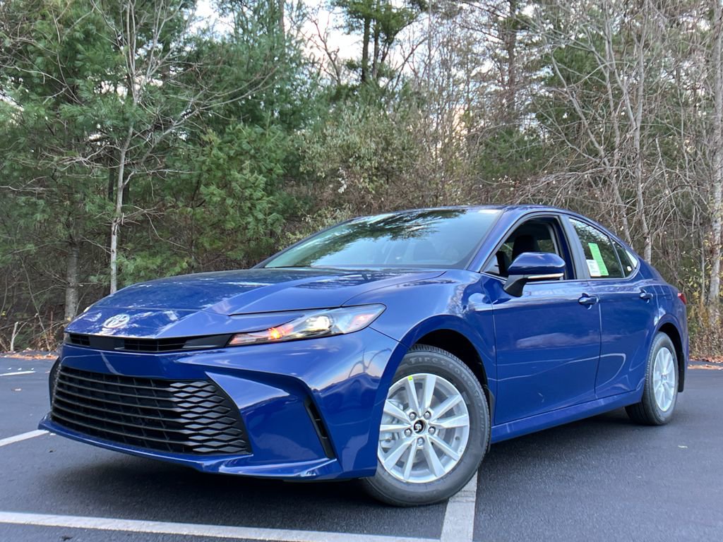 New 2026 Toyota Camry LE w/ Convenience Package