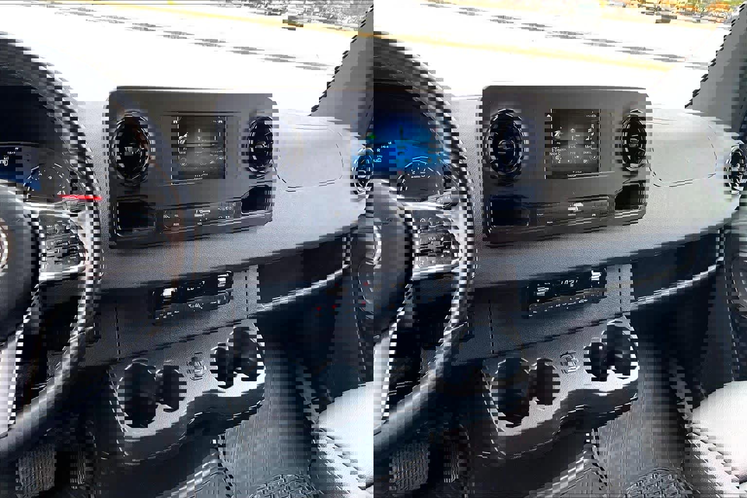 Used 2022 Mercedes-Benz Sprinter 2500 image 7