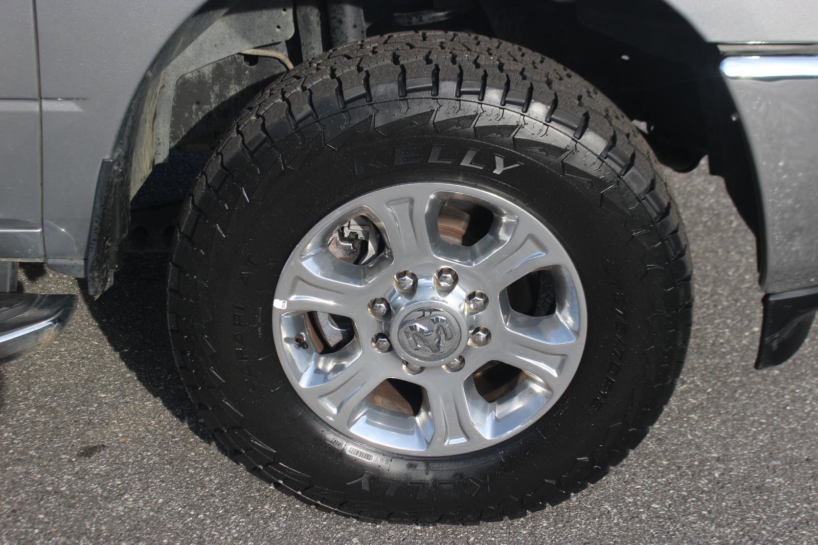 Used 2024 RAM 3500 Big Horn AWD/4WD image 38