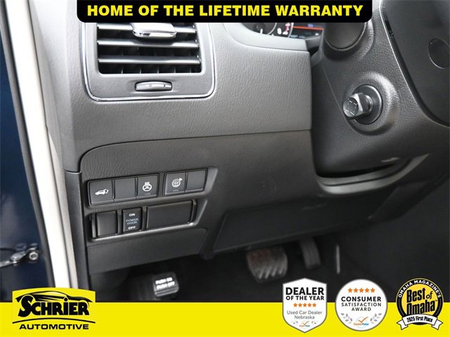 Used 2024 Nissan Armada Platinum w/ Captain's Chairs Package image 14