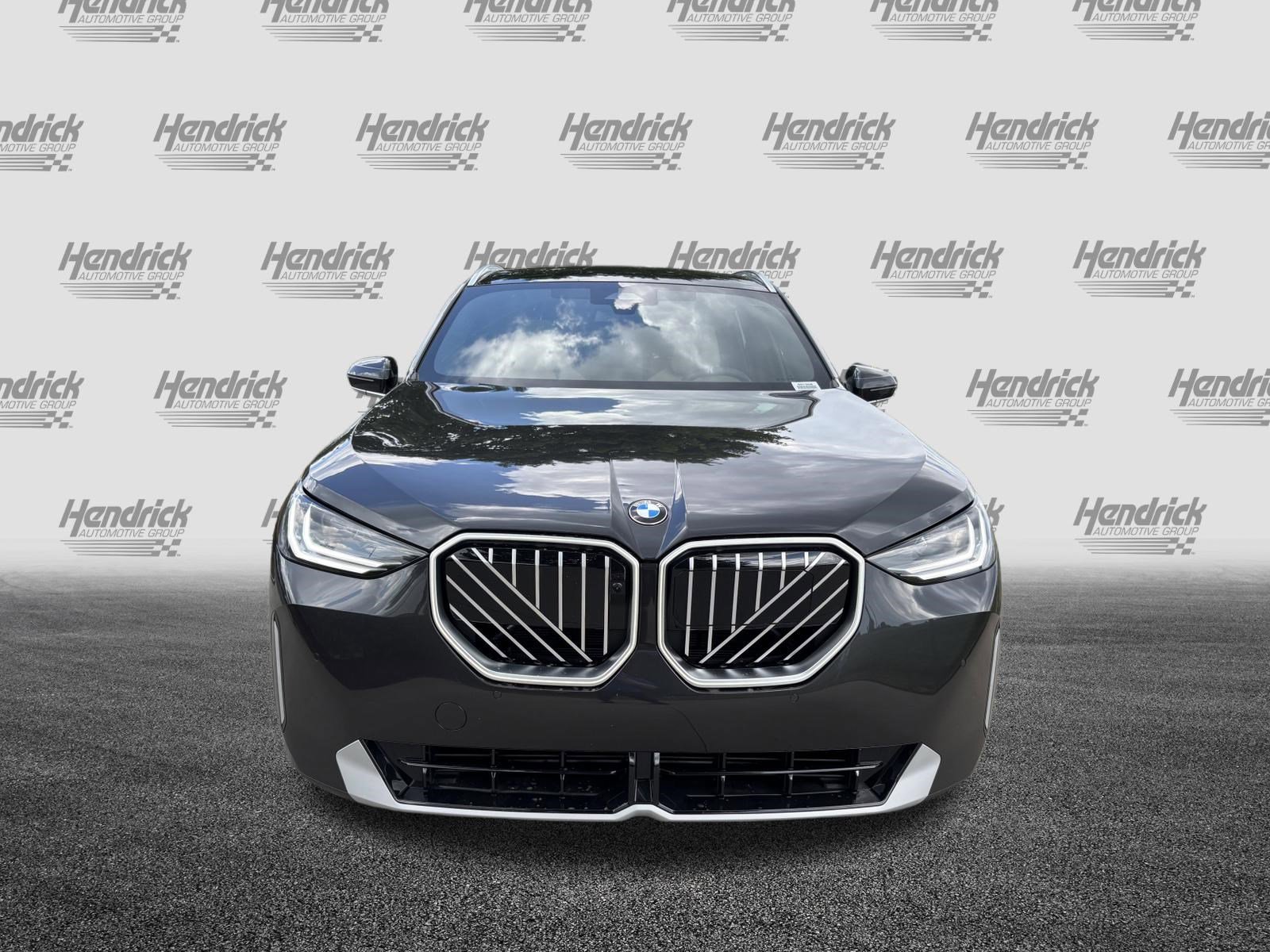 Used 2025 BMW X3 xDrive30i w/ Premium Package image 3
