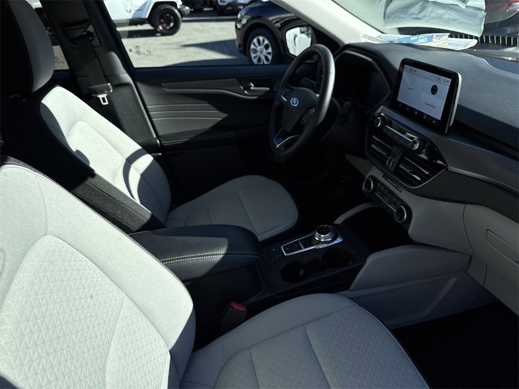 Used 2025 Ford Escape Active w/ Cold Weather Package image 36