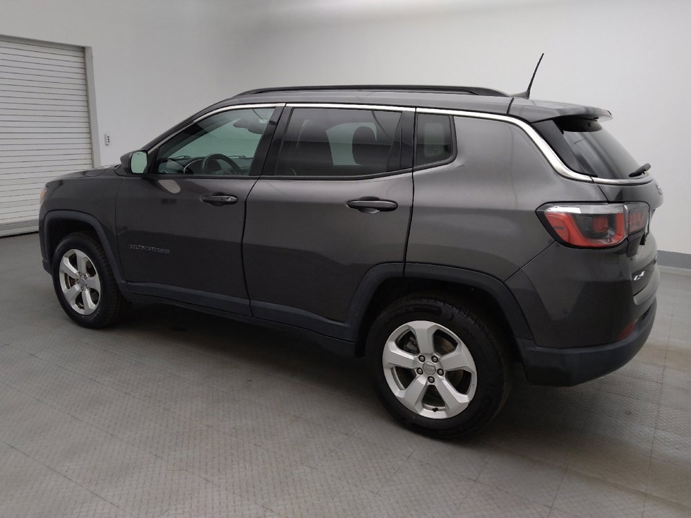 Used 2020 Jeep Compass Latitude w/ Cold Weather Group AWD/4WD image 3
