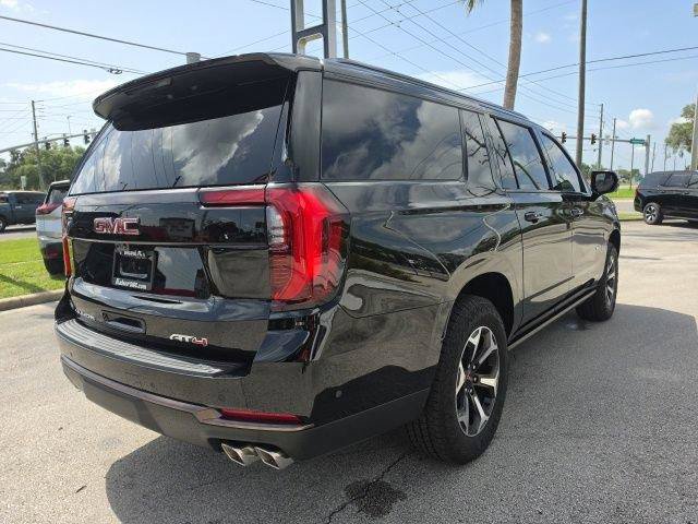 New 2026 GMC Yukon XL AT4 Ultimate AWD/4WD image 5