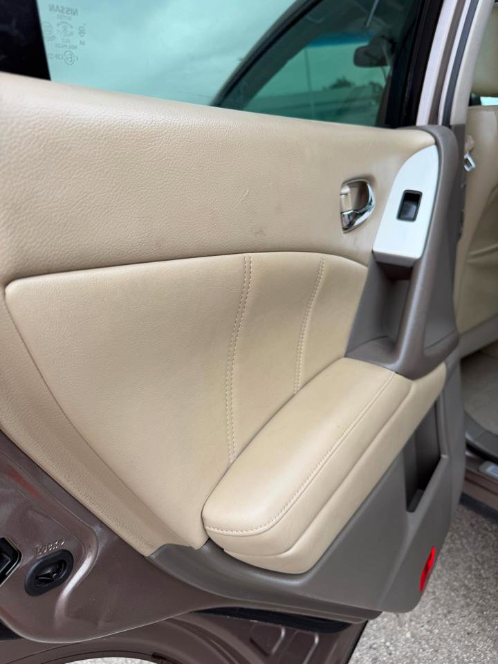 Used 2011 Nissan Murano SL FWD image 19