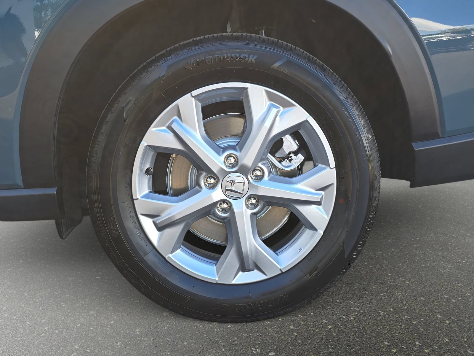 Certified 2025 Honda HR-V LX image 28