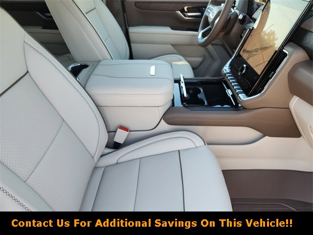 New 2026 GMC Yukon XL Denali w/ LPO, Floor Liner Package image 10