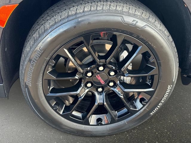 Used 2023 GMC Yukon Denali AWD/4WD image 10