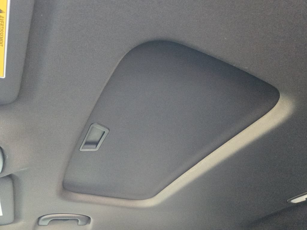 New 2026 Chevrolet Trax RS w/ Sunroof Package FWD image 14