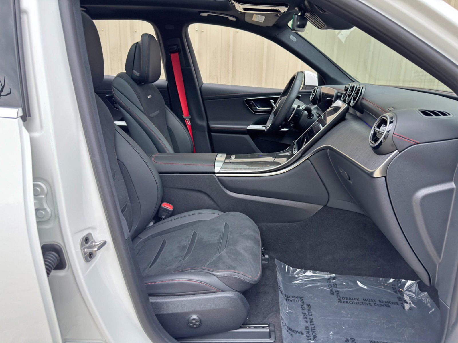 Used 2024 Mercedes-Benz GLC 43 AMG 4MATIC image 16