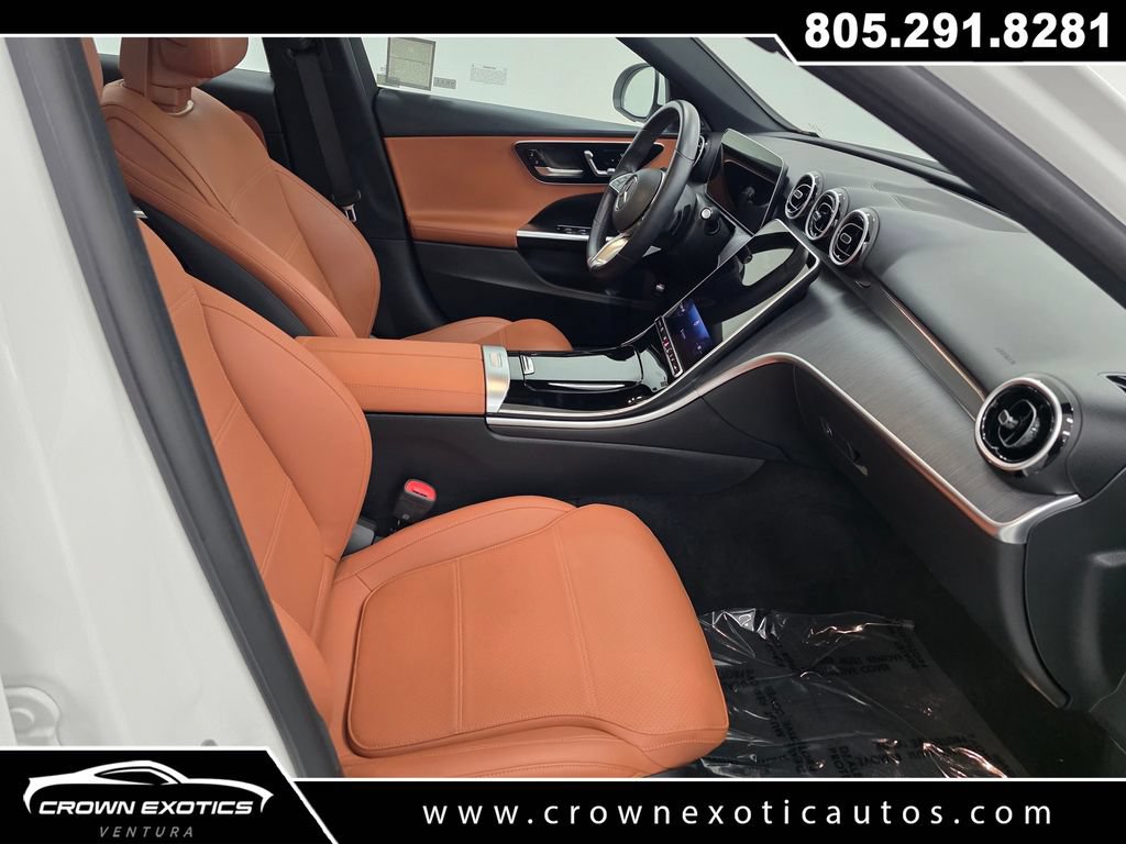 Used 2025 Mercedes-Benz C 300 Sedan image 12