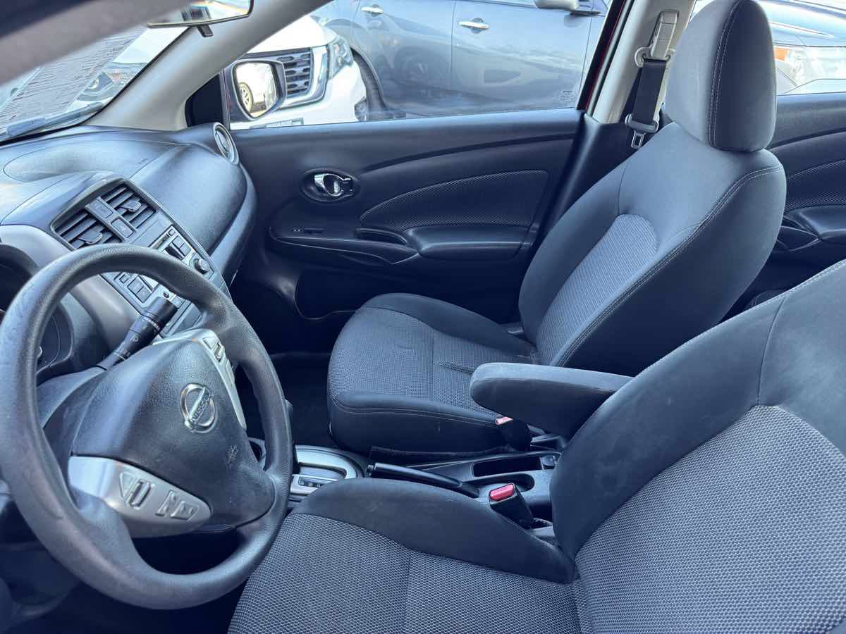 Used 2018 Nissan Versa SV FWD image 34