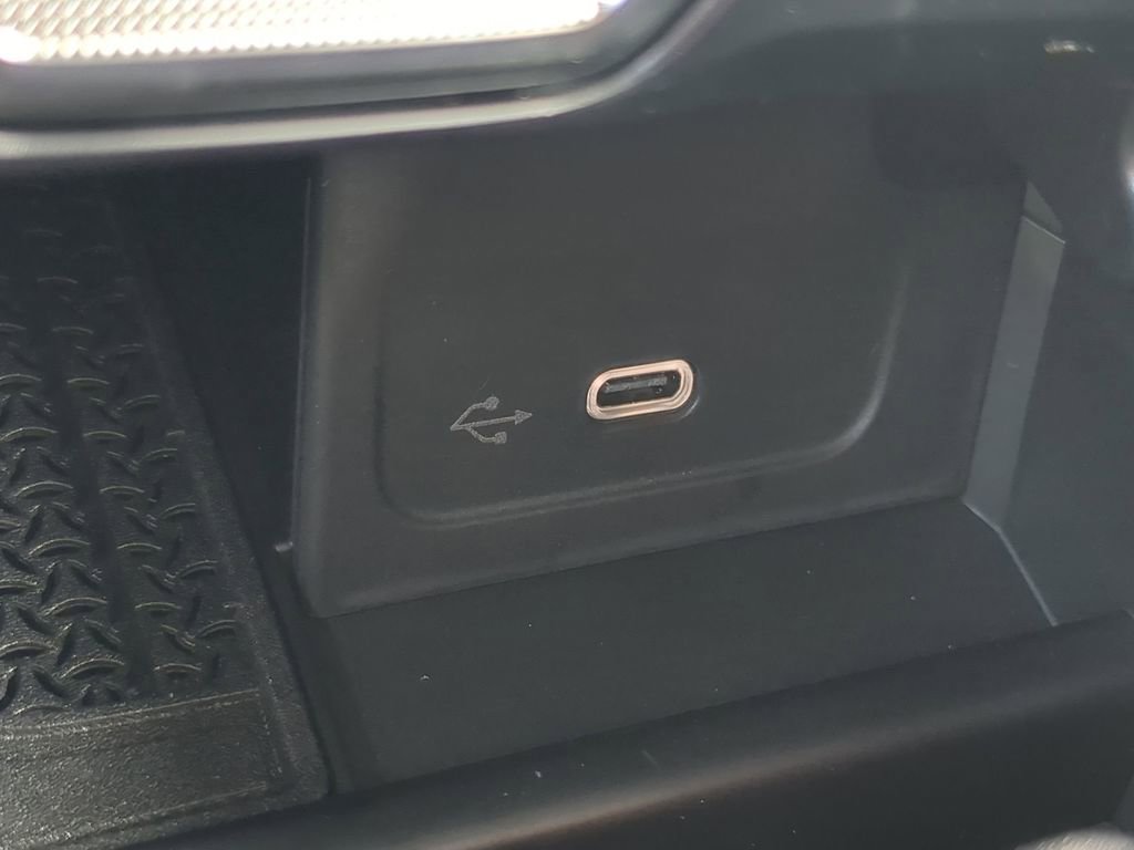 New 2024 Mercedes-Benz CLE 300 4MATIC Cabriolet image 10