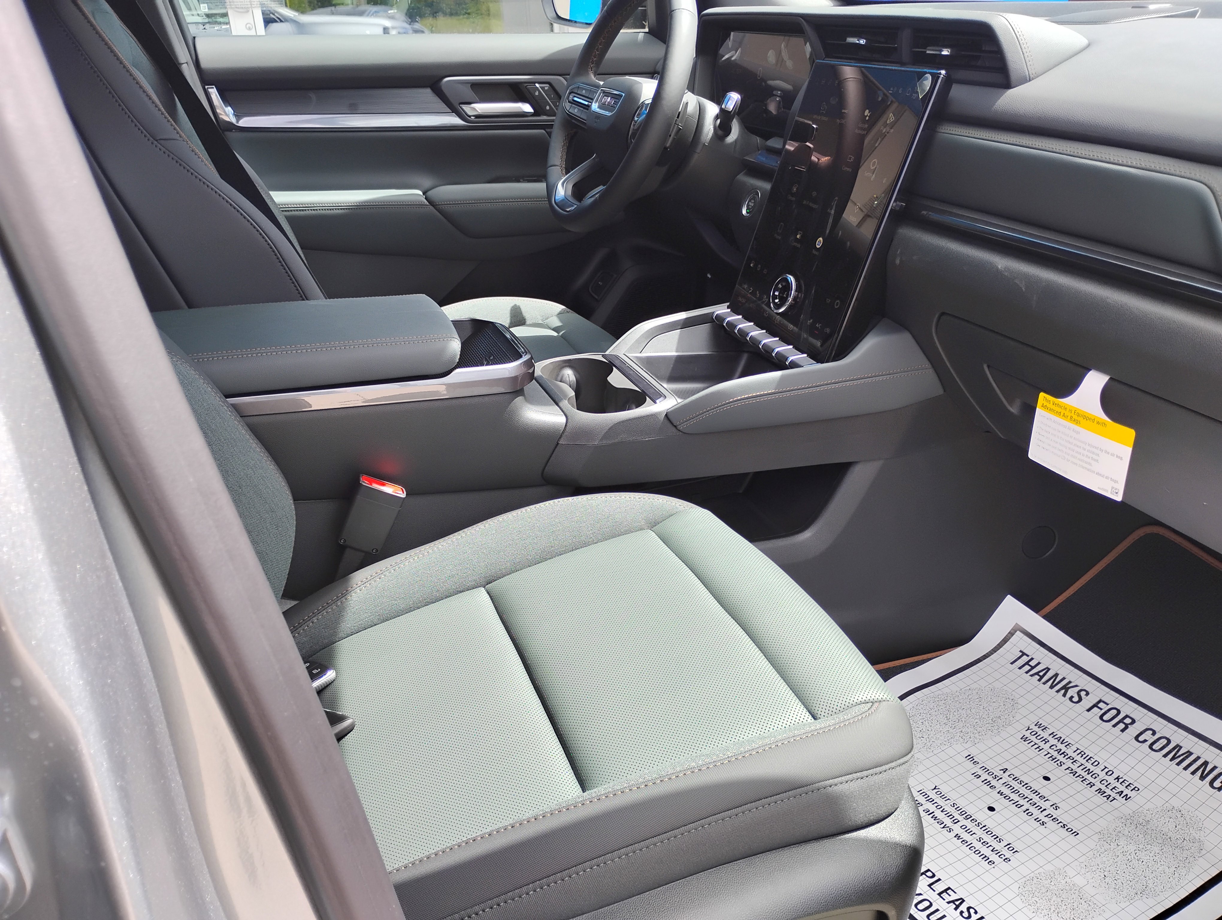 New 2026 GMC Terrain AT4 w/ Convenience Package III image 31