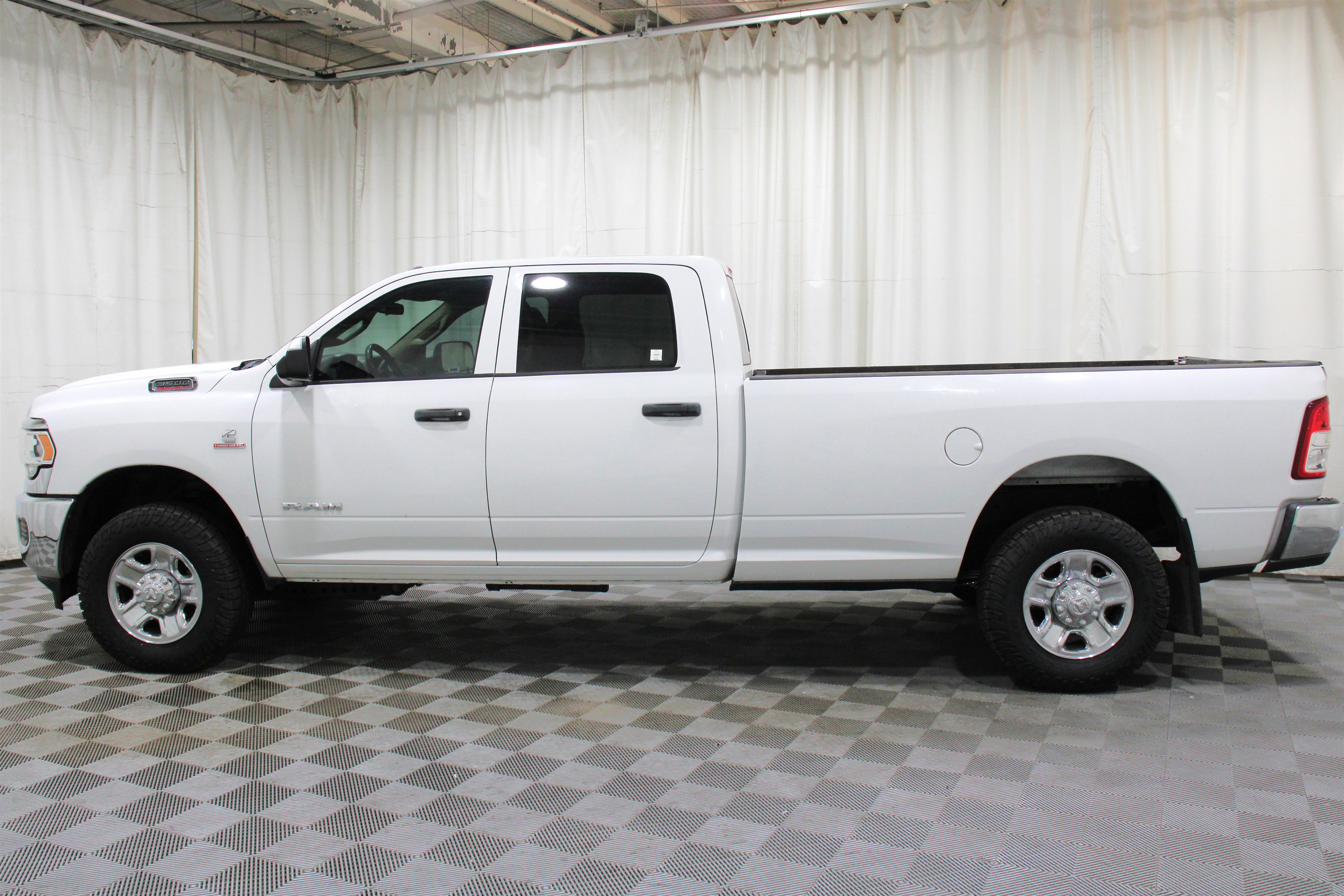 Used 2020 RAM 3500 Tradesman image 32