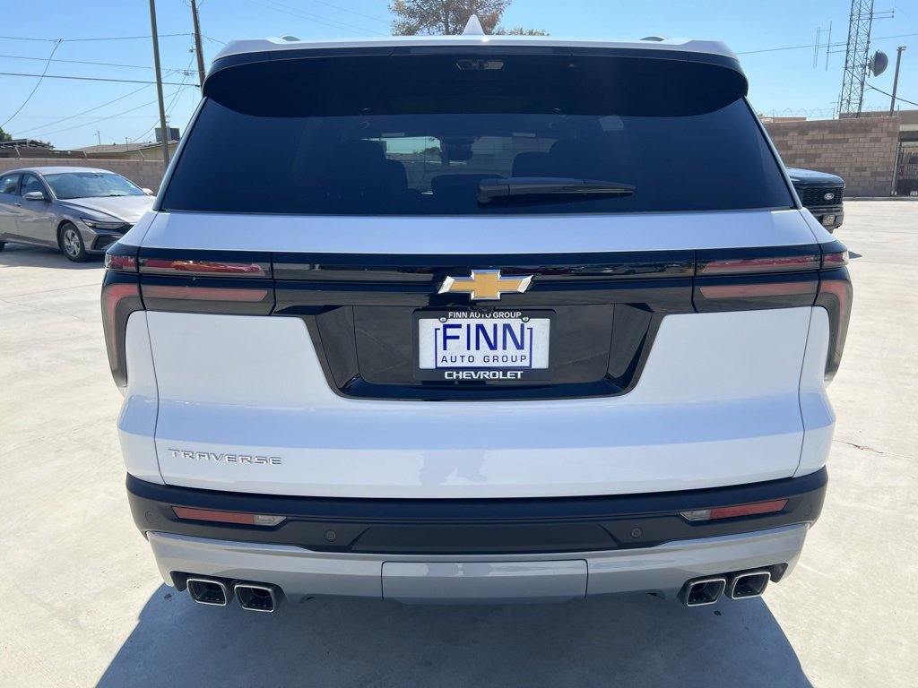 New 2026 Chevrolet Traverse LT w/ Sun and Wheel Package image 4