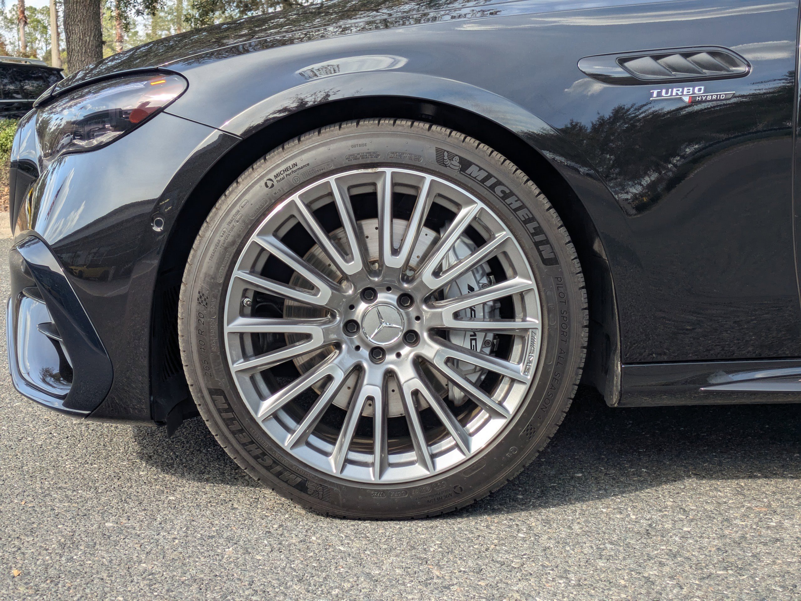 Certified 2025 Mercedes-Benz E 53 AMG e 4MATIC Sedan image 3