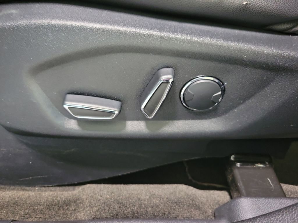 Used 2017 Ford Explorer Limited image 33