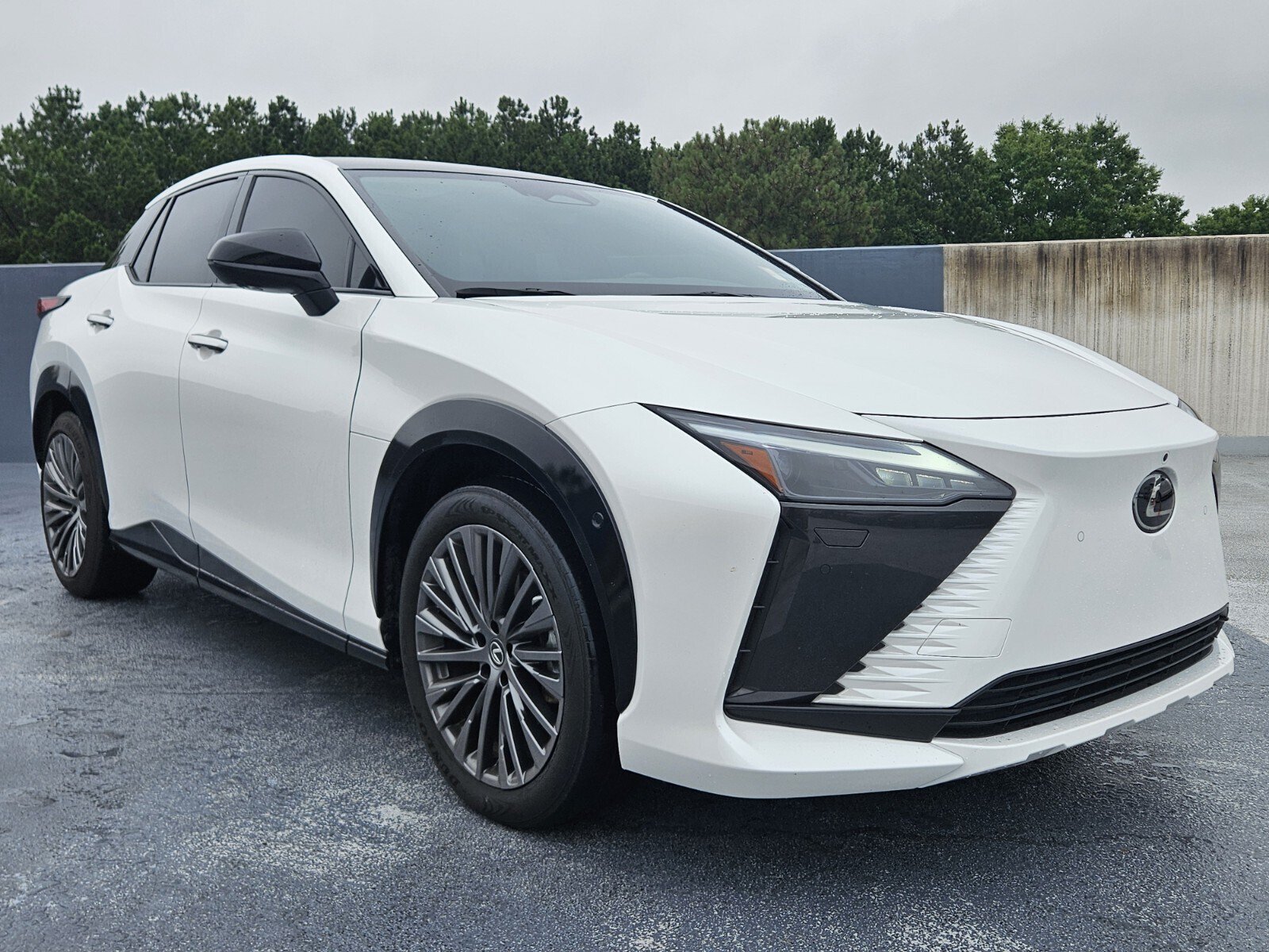 Used 2023 Lexus RZ 450e Premium w/ Accessory Package (2T) AWD/4WD image 7