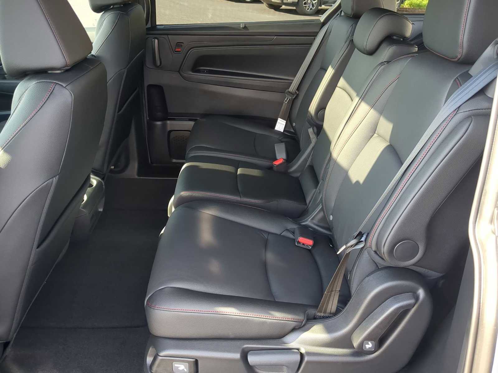 New 2026 Honda Odyssey Sport-L image 23